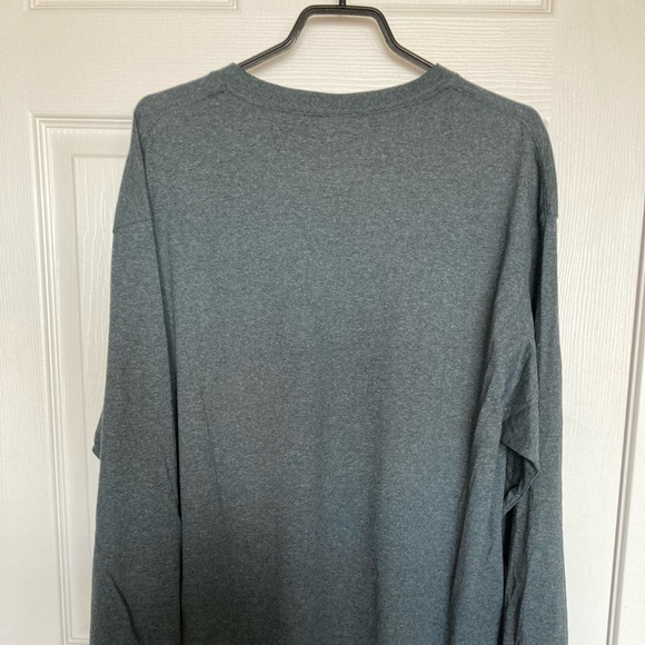 NWOT, Gildan Wolf Long Sleeve Tshirt, Gray, size XL - Picture 3 of 6